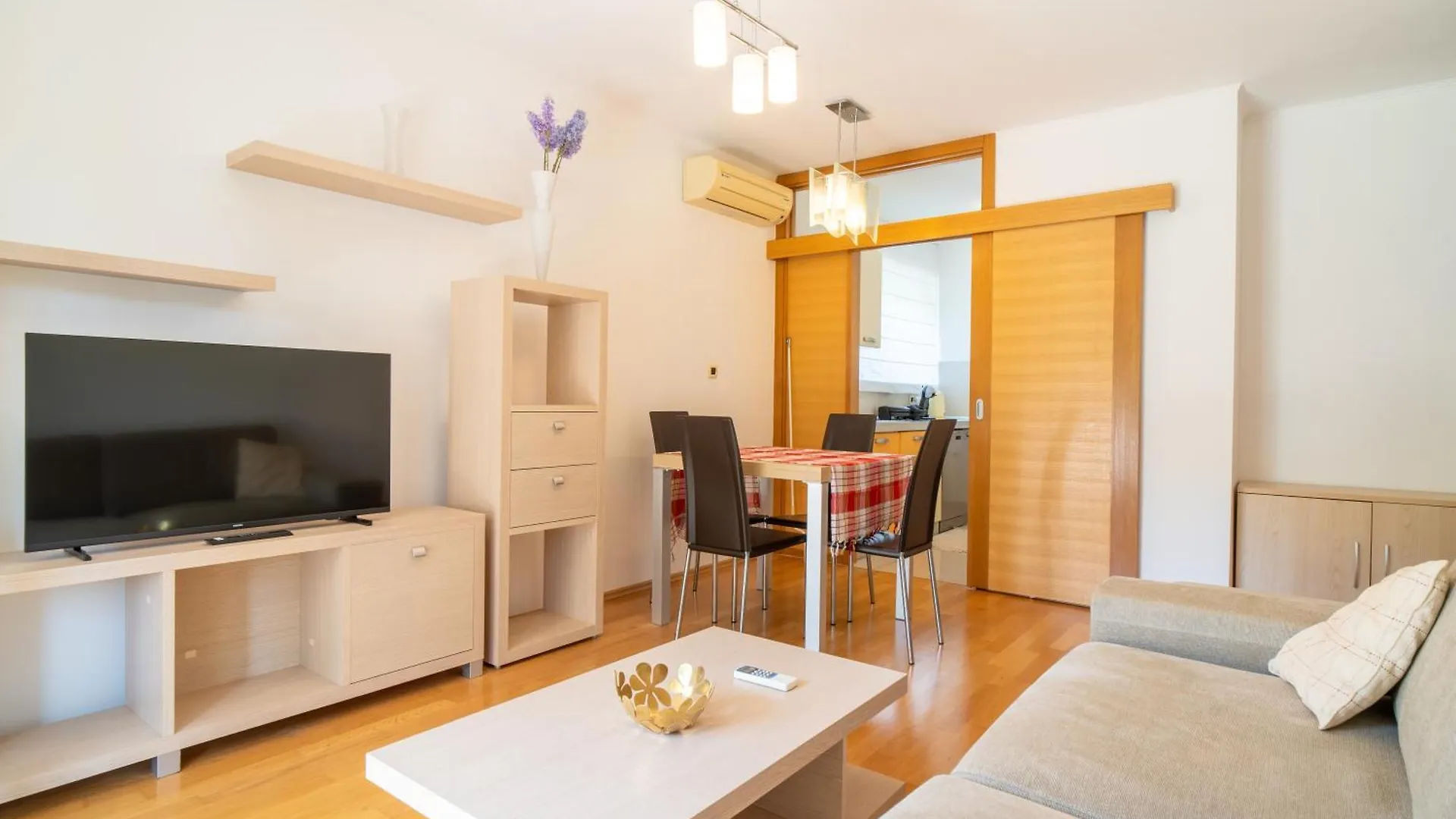 Acqua Blu Apartment 梅杜林